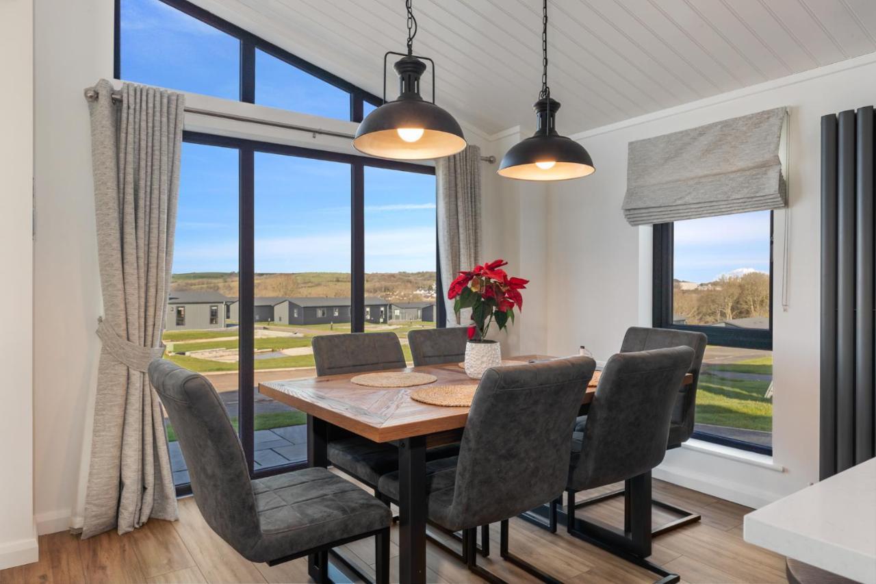 Hiraeth - Luxury Lodge With Hot Tub, Close To Beach Penally Exteriör bild