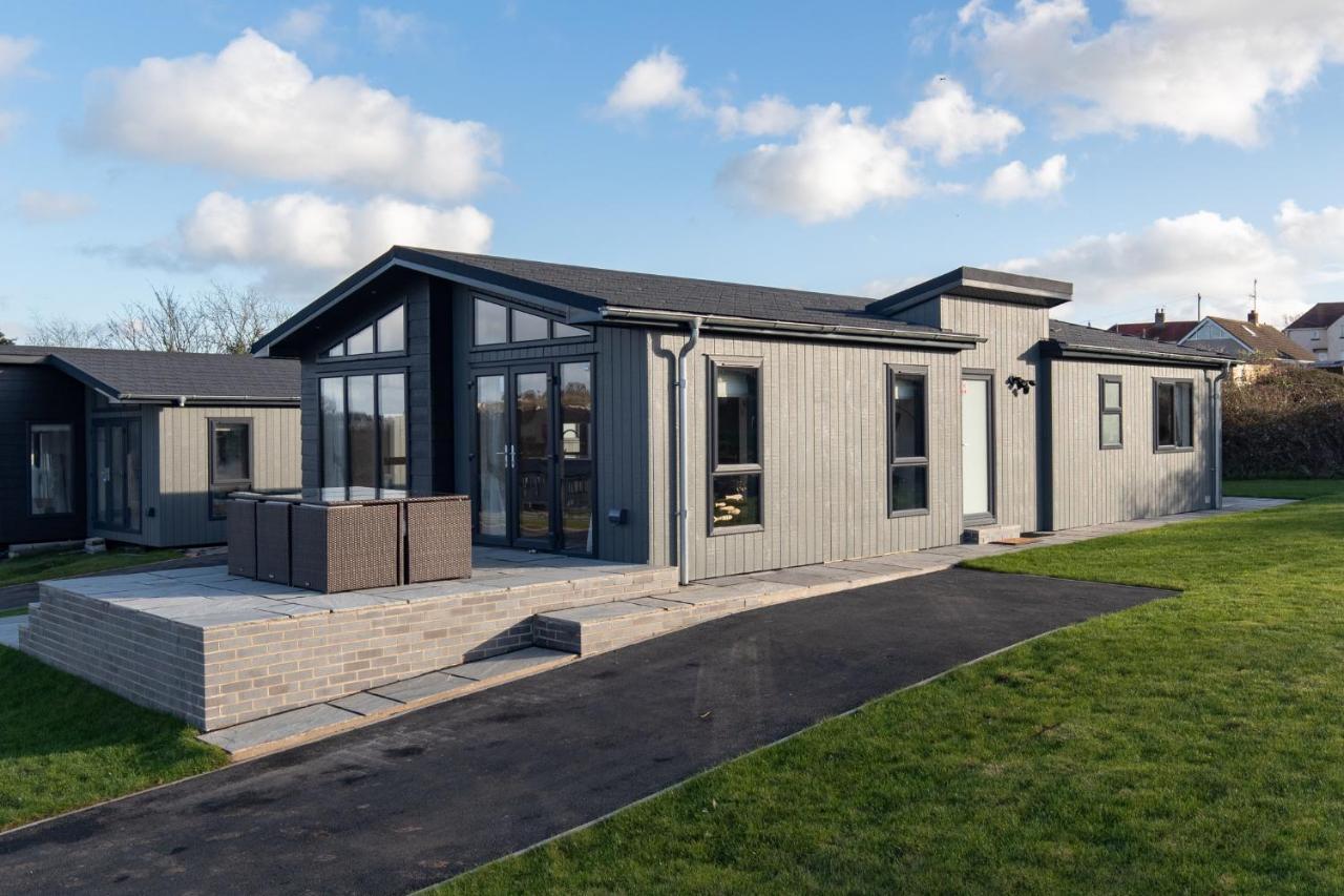 Hiraeth - Luxury Lodge With Hot Tub, Close To Beach Penally Exteriör bild